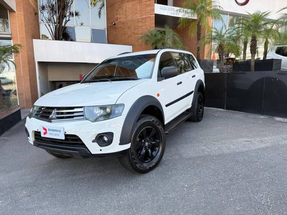 MITSUBISHI PAJERO DAKAR 3.2 4X4 16V TURBO INTERCOOLER DIESEL 4P AUTOMÁTICO MITSUBISHI PAJERO DAKAR 3.2 4X4 16V TURBO INTERCOOLER DIESEL 4P AUTOMÁTICO